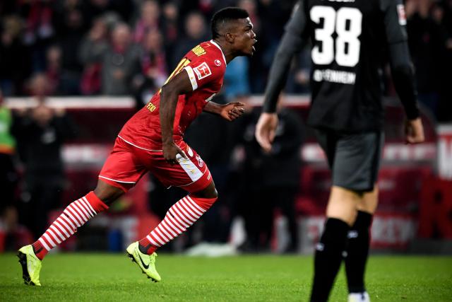 刘铮11+6+5范子铭17+14 上海终结北京5连胜